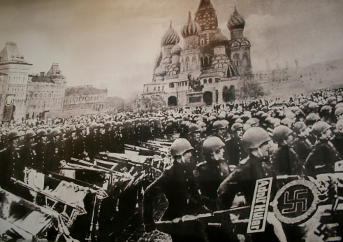 red square 1945 parade